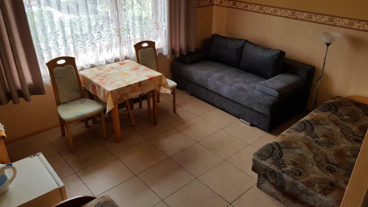 Pokoje Goscinne Asia Leba Luaran gambar